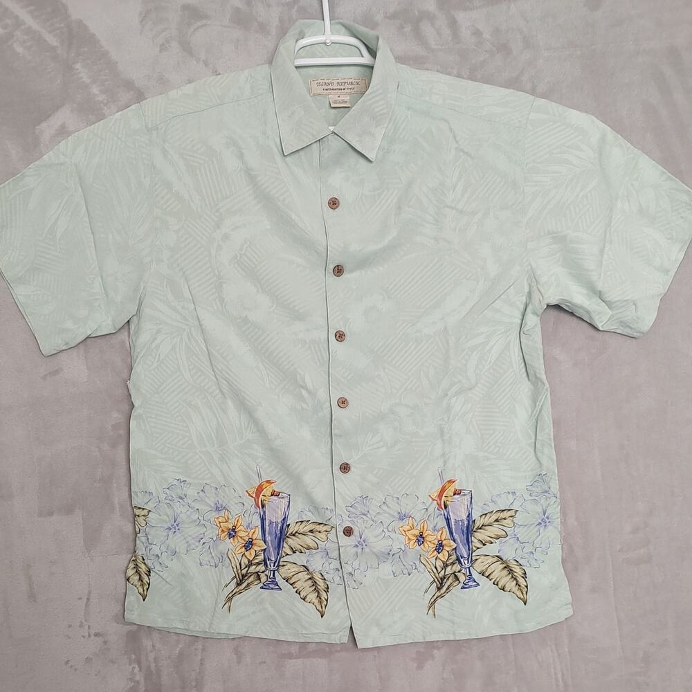 Island Republic Green Men's S/S Medium Camp Shirt 100% Silk Tropical Hawaiian
